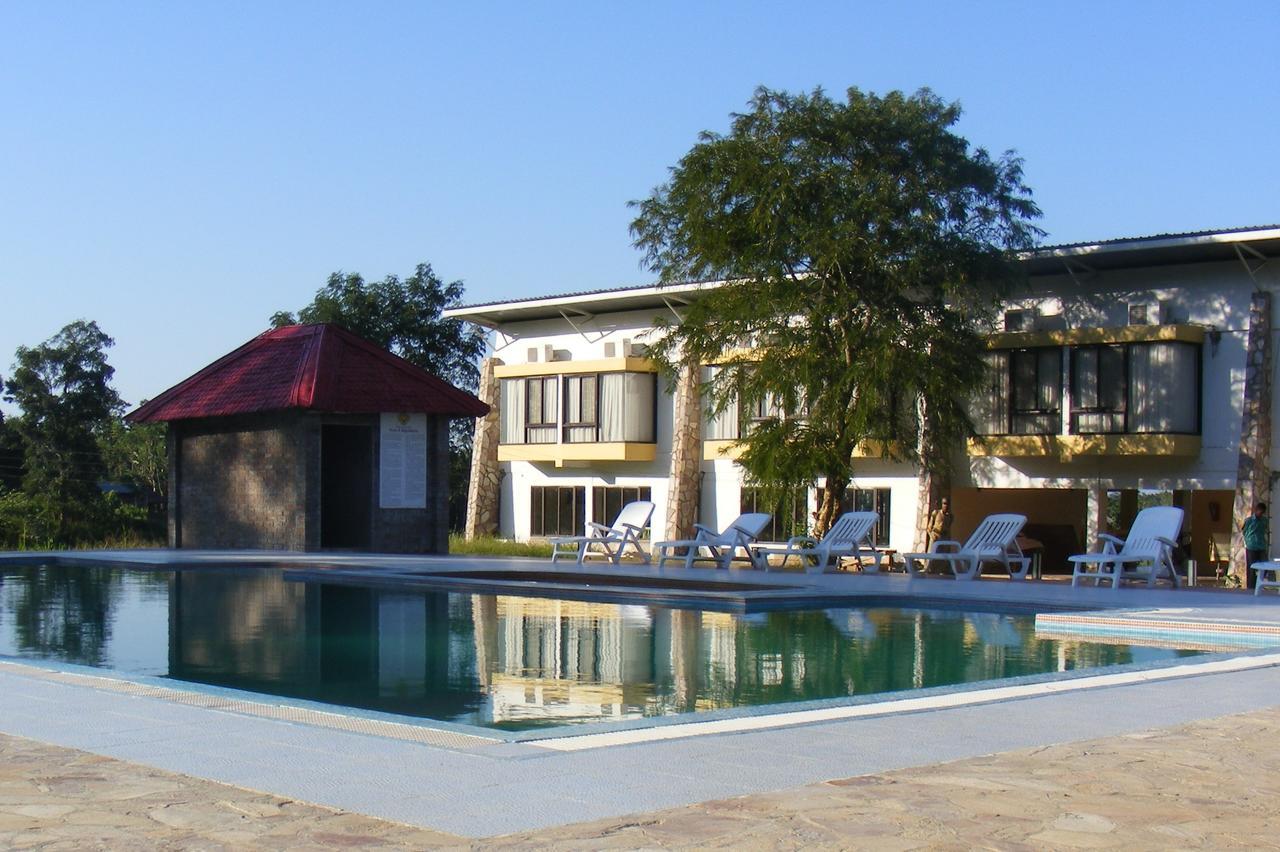 Landmark Woods Hotel Kaziranga Exterior photo